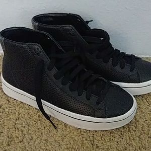 Skecher street shoes